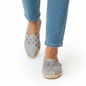 Toms american flag hemp size 7.5 womens